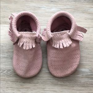 Freshly Picked size 4 pink suede shoes